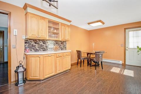 35 Pinta Cir, Springfield, MA 01104 photo 8