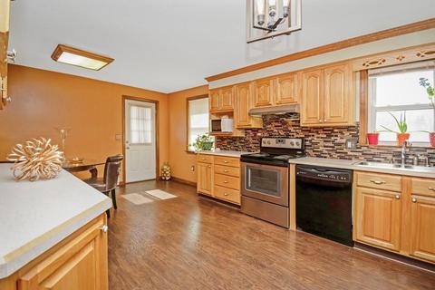 35 Pinta Cir, Springfield, MA 01104 photo 7