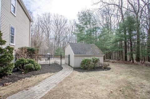 17 Daniels Rd, Mendon, MA 01756 photo 7