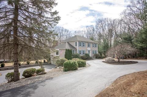 17 Daniels Rd, Mendon, MA 01756 photo 2