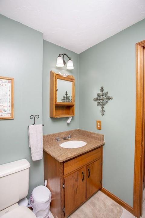17 Daniels Rd, Mendon, MA 01756 photo 24