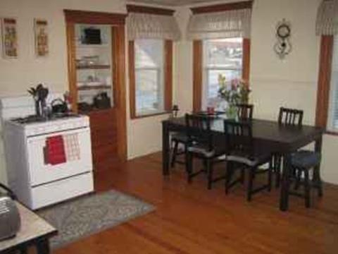 9 Ekman St, Worcester, MA 01607 photo 3