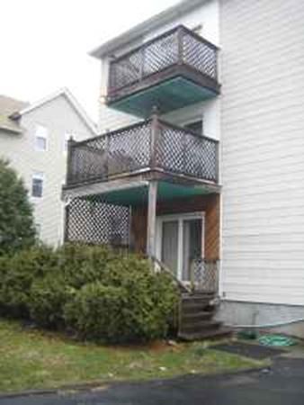 9 Ekman St, Worcester, MA 01607 photo 2