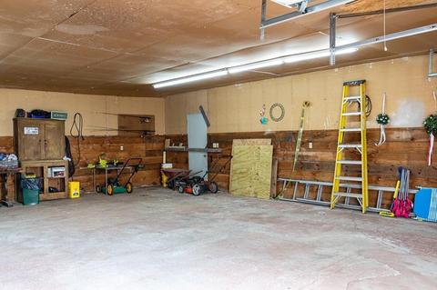 17 Wakefield St, Webster, MA 01570 photo 5