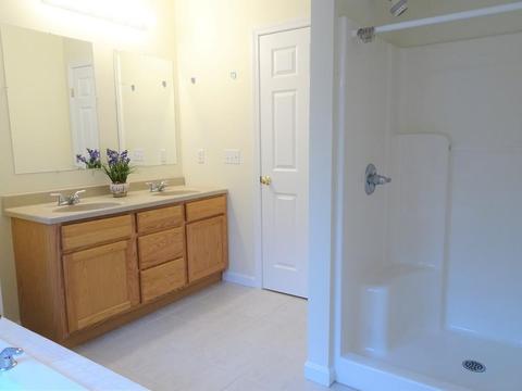 75 Ridgewood Rd, Worcester, MA 01606 photo 11