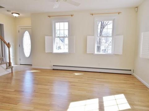 75 Ridgewood Rd, Worcester, MA 01606 photo 3