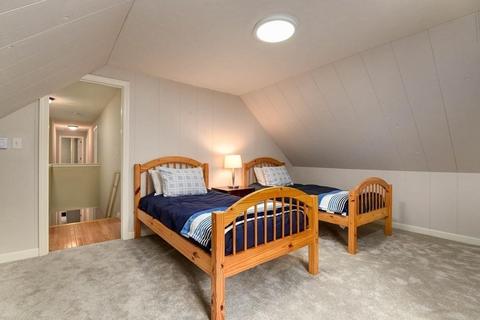 851 Charles River St, Needham, MA 02492 photo 32