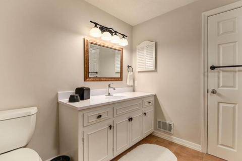 851 Charles River St, Needham, MA 02492 photo 33