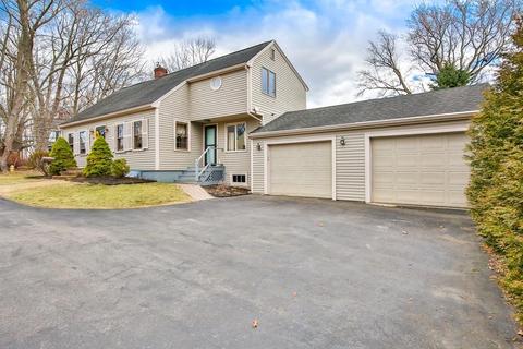36 Centre St, Danvers, MA 01923 photo 2