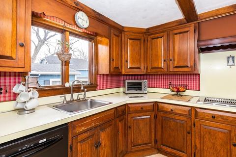 36 Centre St, Danvers, MA 01923 photo 14