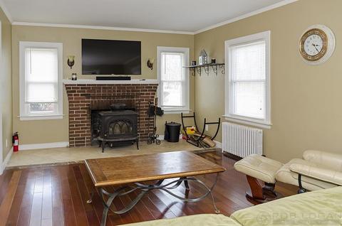 449 Mill St, Worcester, MA 01602 photo 3