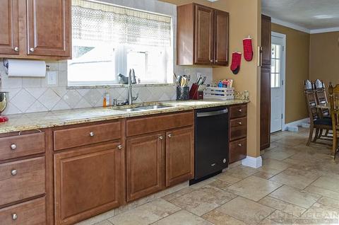 449 Mill St, Worcester, MA 01602 photo 9