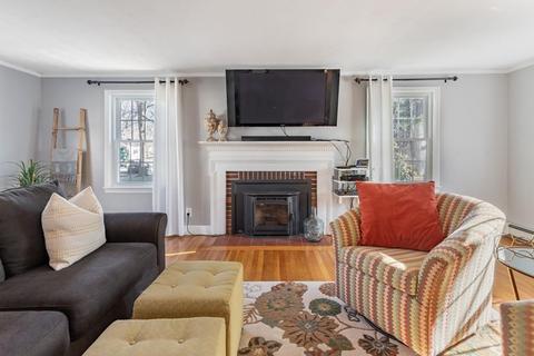 205 Charles St, Reading, MA 01867 photo 8