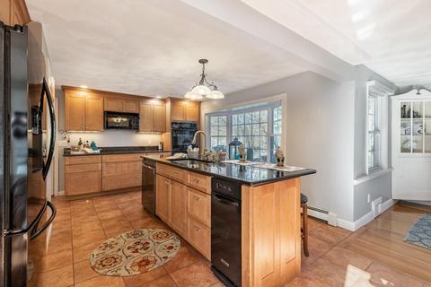 205 Charles St, Reading, MA 01867 photo 15