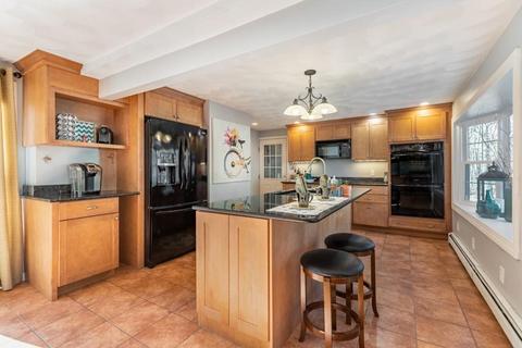 205 Charles St, Reading, MA 01867 photo 14