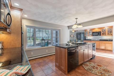 205 Charles St, Reading, MA 01867 photo 17