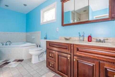 52 Appleton St, Saugus, MA 01906 photo 28