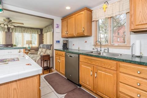 52 Appleton St, Saugus, MA 01906 photo 12