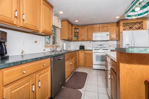 52 Appleton St, Saugus, MA 01906 photo 8
