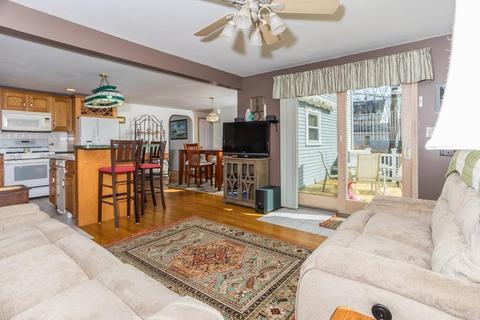 52 Appleton St, Saugus, MA 01906 photo 16