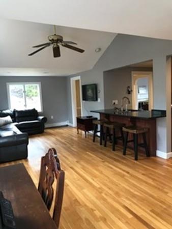 29 Summit Ave, Wakefield, MA 01880 photo 4