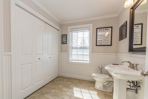4 Dohertys Ln, Stoneham, MA 02180 photo 16