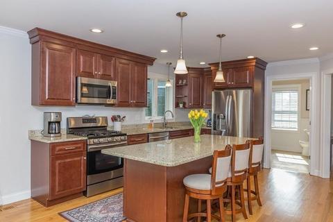 4 Dohertys Ln, Stoneham, MA 02180 photo 9