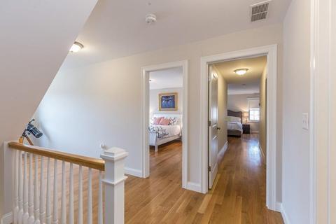 4 Dohertys Ln, Stoneham, MA 02180 photo 20