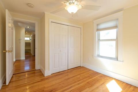 22 Gordon St, Worcester, MA 01604 photo 12