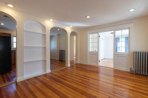 22 Gordon St, Worcester, MA 01604 photo 5