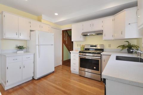 10 Cedar Ave, Arlington, MA 02476 photo 14