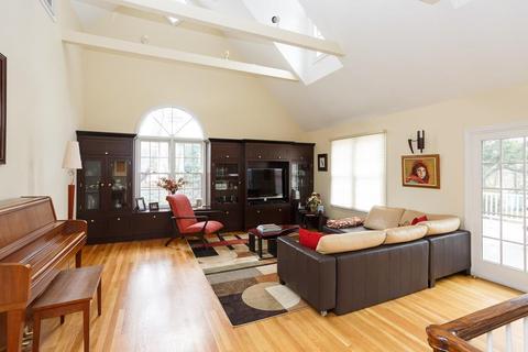 886 Central Ave, Needham, MA 02492 photo 15