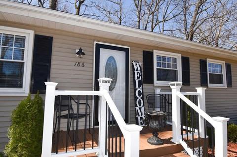 186 Louis Rd, Springfield, MA 01118 photo 2
