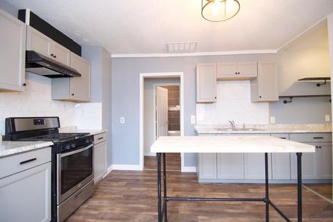 162 Commonwealth Ave, Springfield, MA 01108 photo 2