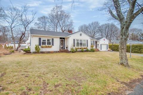 8 Breen Ave, Methuen, MA 01844 photo 2