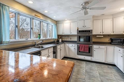 3 Becker Cir, Gloucester, MA 01930 photo 12