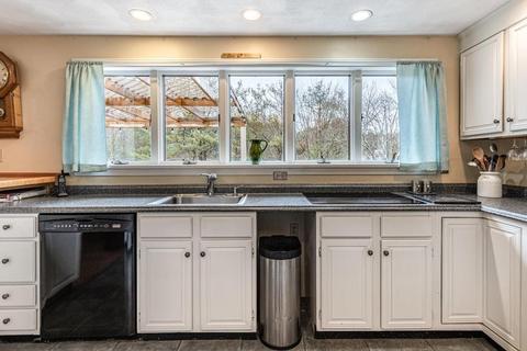 3 Becker Cir, Gloucester, MA 01930 photo 11