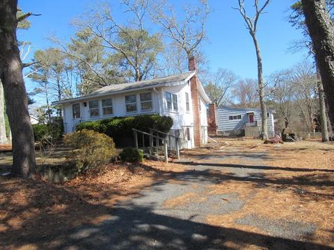 14 Cape Ave, Wareham, MA 02571 photo 2