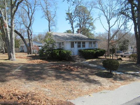 14 Cape Ave, Wareham, MA 02571 photo 1