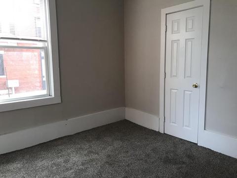 59 West St, Chicopee, MA 01013 photo 6