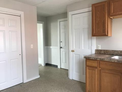 59 West St, Chicopee, MA 01013 photo 5