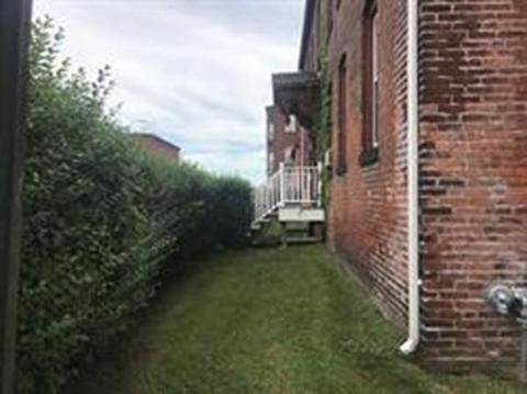 59 West St, Chicopee, MA 01013 photo 4