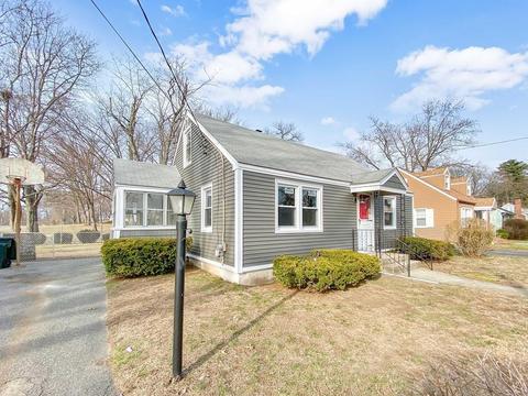 44 Curve St, Springfield, MA 01104 photo 2