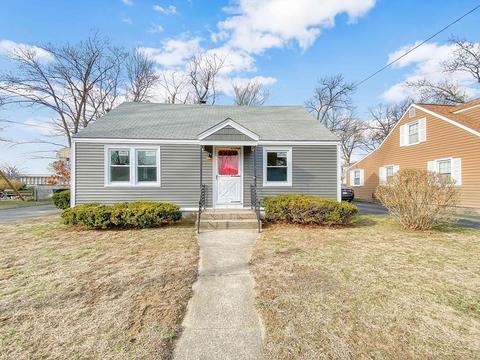 44 Curve St, Springfield, MA 01104 photo 1