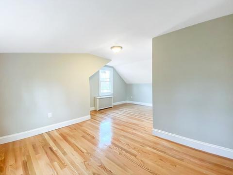 44 Curve St, Springfield, MA 01104 photo 17