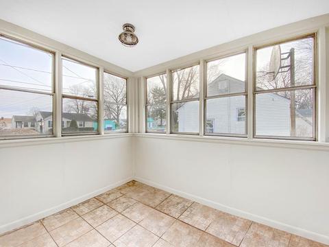 44 Curve St, Springfield, MA 01104 photo 25