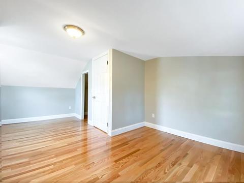 44 Curve St, Springfield, MA 01104 photo 18