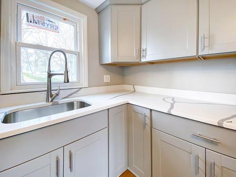 44 Curve St, Springfield, MA 01104 photo 5
