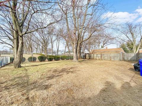 44 Curve St, Springfield, MA 01104 photo 29