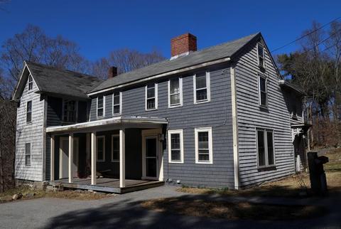 4 Sumner St, Gloucester, MA 01930 photo 1